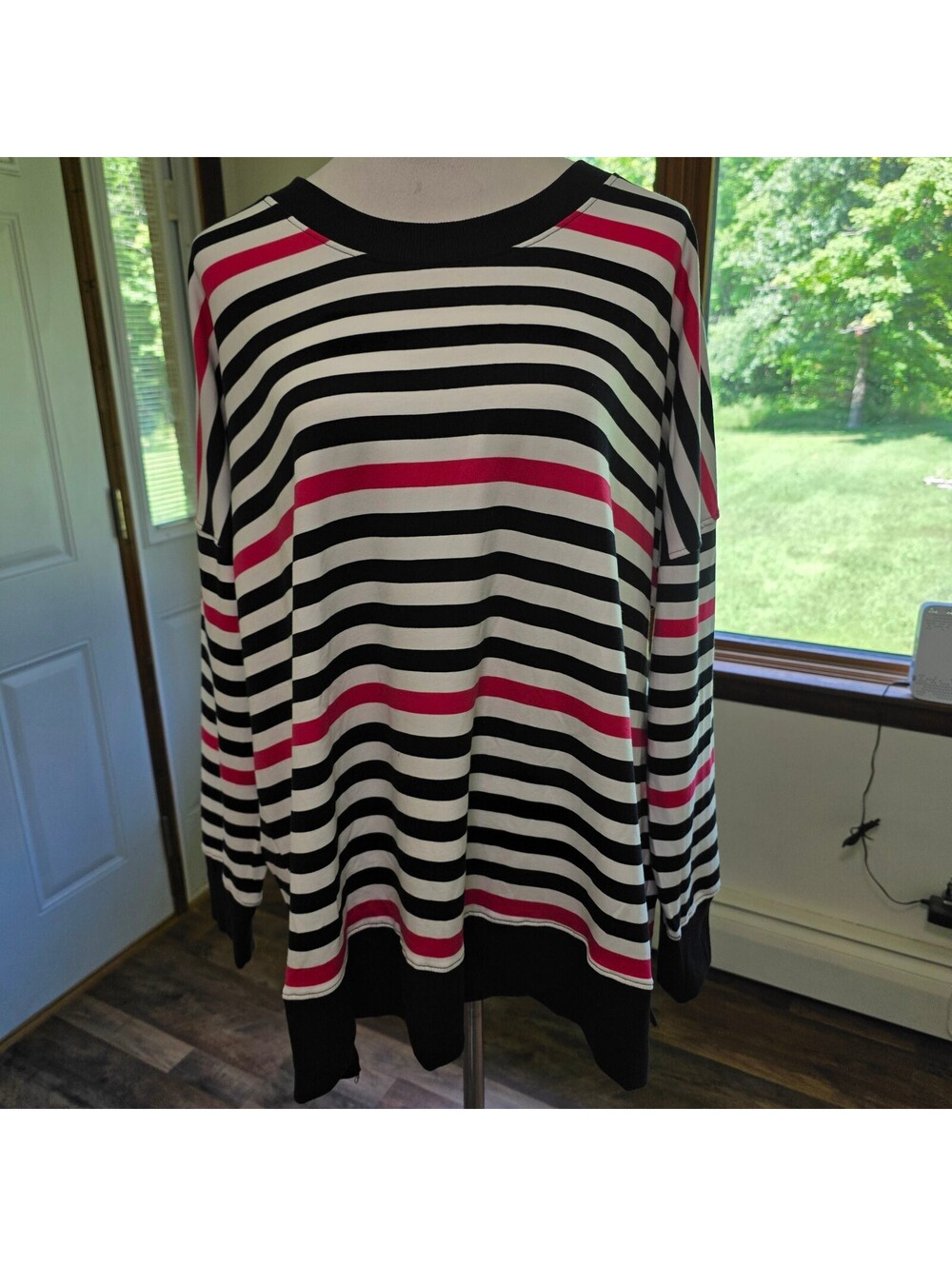 LuLaRoe Women's Hannah Crew Neck Sweatshirt 2XL